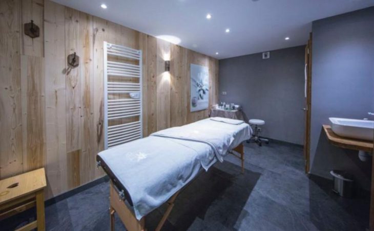 Hotel Igloo, Morzine, Massage